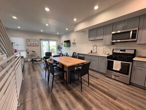 2625 Somerset Dr in Los Angeles, CA - Foto de edificio - Building Photo