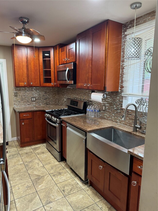 property at 1114 Wilcox Ave