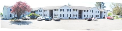 Megans Court Apartments in Pacific, WA - Building Photo - Building Photo