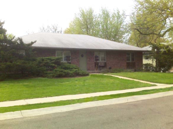 8301 Santa Fe Ln in Overland Park, KS - Building Photo - Building Photo