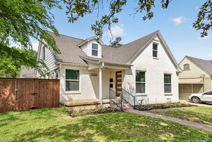 2560 Rogers Ave in Fort Worth, TX - Building Photo