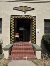 1107 Tijeras Ave NW-Unit -Apt 3 in Albuquerque, NM - Building Photo - Building Photo