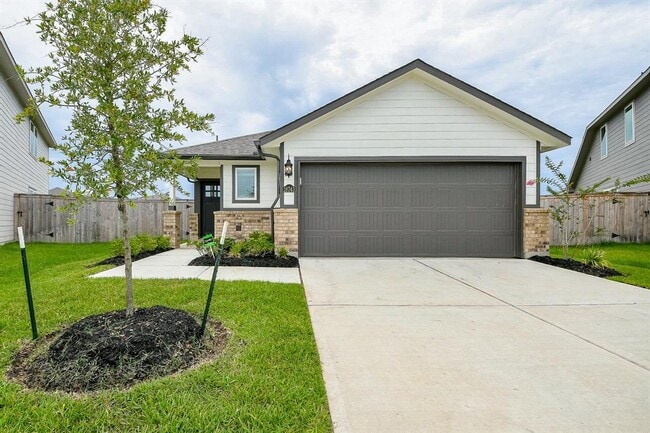 property at 18743 Etta Pnes Cir