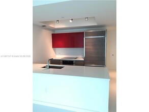 1100 S Miami Ave, Unit 3104 in Miami, FL - Building Photo - Building Photo