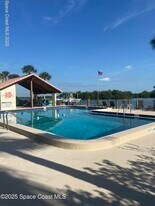 1605 Minutemen Causeway in Cocoa Beach, FL - Building Photo