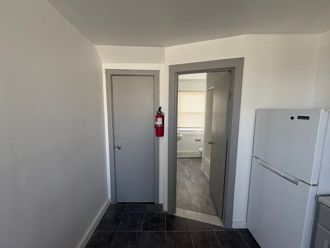 91 Main Ave, Unit 5 in Ocean Grove, NJ - Building Photo - Building Photo