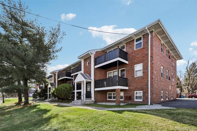 20 Francis Ave in Nyack, NY - Building Photo - Building Photo