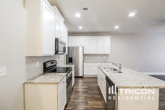 489 Trickum Hill Dr in Lawrenceville, GA - Building Photo - Building Photo