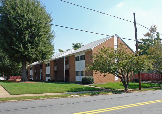 Salem View Apartments in Winston-Salem, NC - Foto de edificio - Building Photo