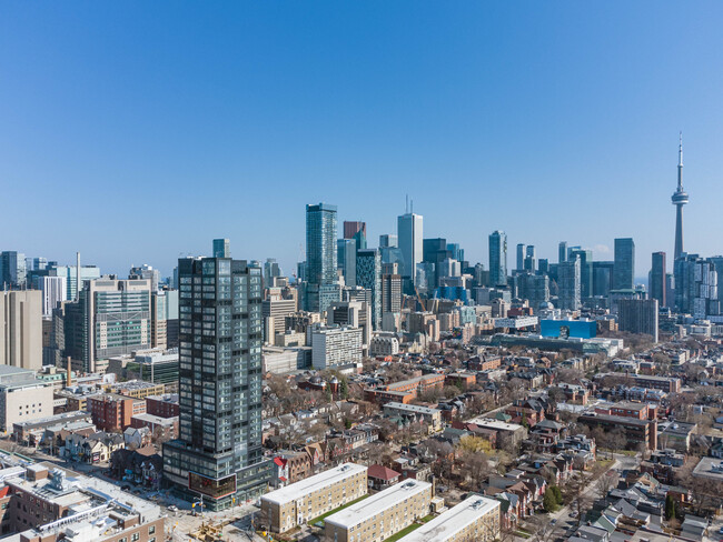 Theory Condos in Toronto, ON - Building Photo - Building Photo