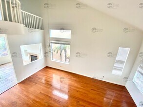 4009 Ivey Vista Way in Oceanside, CA - Building Photo - Building Photo