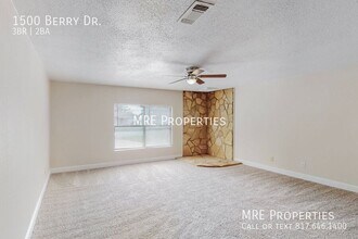 1500 Berry Dr in Cleburne, TX - Building Photo - Building Photo