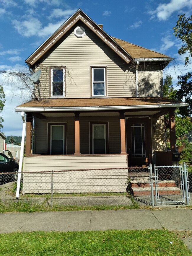 13 Evans St Rentals in Binghamton, NY