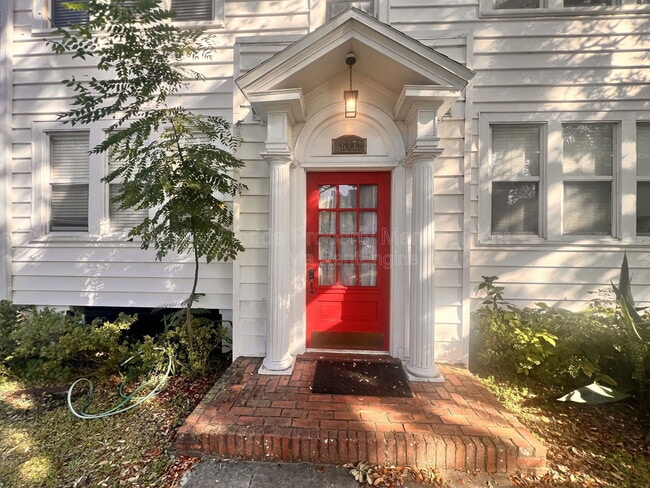 617 N Hyer Ave in Orlando, FL - Building Photo - Building Photo