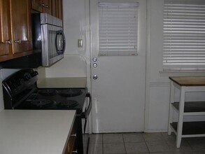 3024 Mahanna Springs Dr in Dallas, TX - Building Photo - Building Photo
