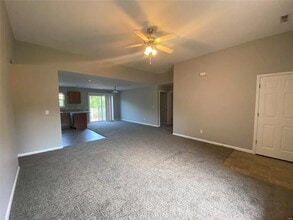 15905 Tracker Ln in St. Robert, MO - Building Photo - Building Photo