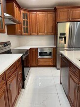 6352 NW 36th Ave in Coconut Creek, FL - Building Photo - Building Photo