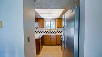 3328 E 34th Ave in Spokane, WA - Building Photo - Building Photo