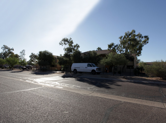 Los Arboles Apartments in Casa Grande, AZ - Building Photo - Building Photo