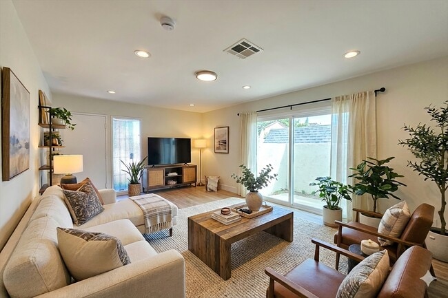 property at 126 Casuda Canyon Dr