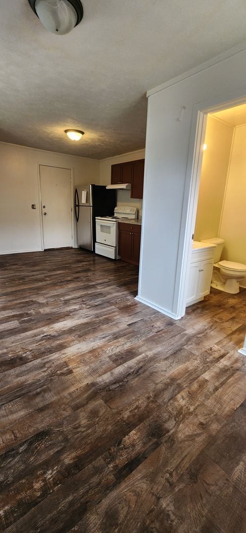 property at 313 N Michigan Ave