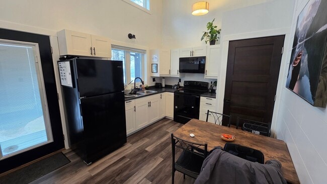 4213-4213 Trinity Rd in Duluth, MN - Building Photo - Building Photo