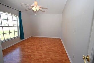 136 SE 19th Ln in Cape Coral, FL - Building Photo - Building Photo