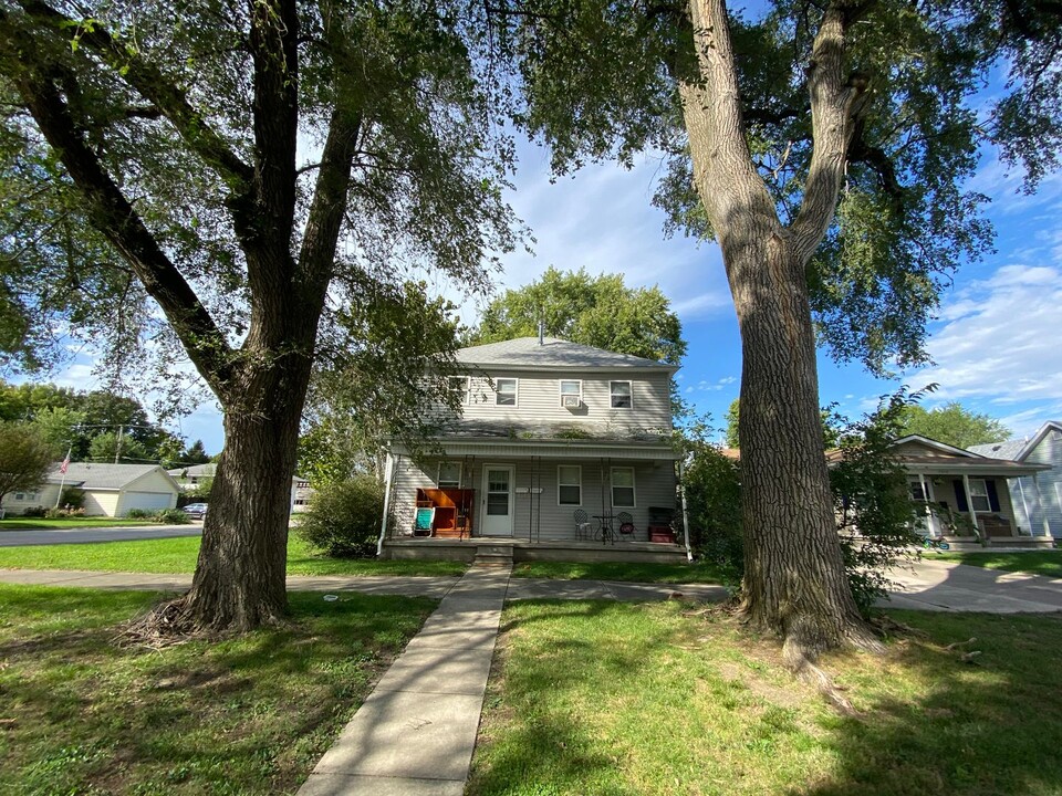 2620 Richmond Ave in Mattoon, IL - Building Photo