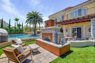 1920 Redbird Crest Ln in Las Vegas, NV - Building Photo - Building Photo