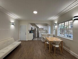 1620 Pennsylvania Ave, Unit 103 in Miami Beach, FL - Building Photo