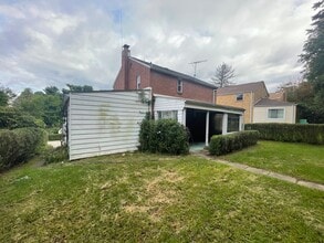 123 MacFarlane Dr in Pittsburgh, PA - Building Photo - Building Photo