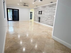 2146 SW 103rd Pl in Miami, FL - Building Photo - Building Photo