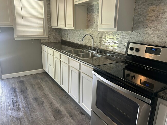 property at 400 Murray Rd NW