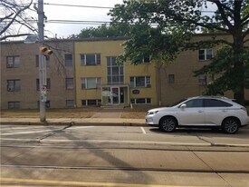 2222 Broadway Ave in Pittsburgh, PA - Building Photo