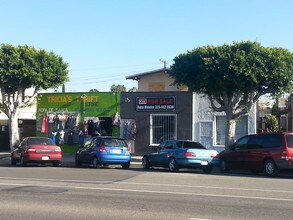 5122 Huntington Dr S in Los Angeles, CA - Foto de edificio - Building Photo