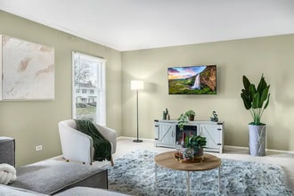 51 Tower Rd in Downers Grove, IL - Building Photo - Building Photo