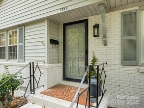 2016 Wedgedale Dr in Charlotte, NC - Building Photo - Building Photo