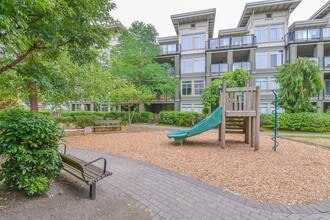 10180-10153 153 St in Surrey, BC - Building Photo - Building Photo