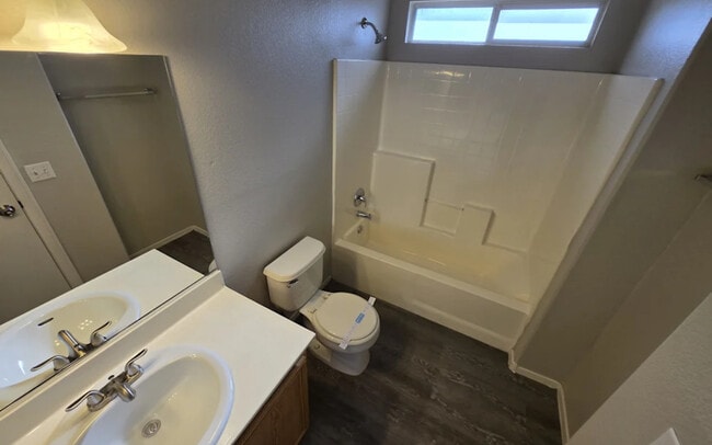 3605 Vista Springs Way in North Las Vegas, NV - Building Photo - Building Photo