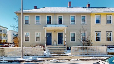 27 Lee St, Unit 27 in Boston, MA - Foto de edificio - Building Photo