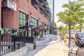 Le Louvre Residences in Edmonton, AB - Building Photo - Building Photo