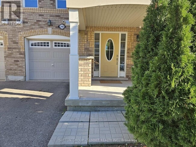 240 Septimus Heights in Milton, ON - Building Photo - Building Photo