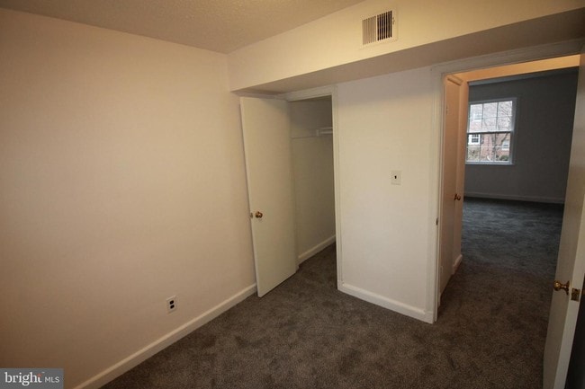 2102 Suitland Terrace SE-Unit -202 in Washington, DC - Building Photo - Building Photo