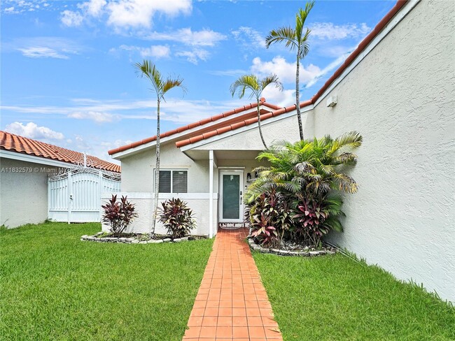 10831 SW 159th Terrace in Miami, FL - Building Photo - Building Photo