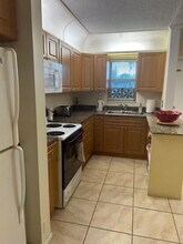1554 N 12th Ct, Unit #14B in Hollywood, FL - Building Photo - Building Photo
