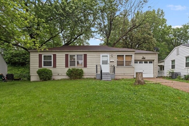 property at 1005 Avant Dr