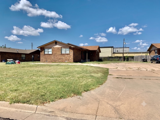 property at 3216 W 27th St S