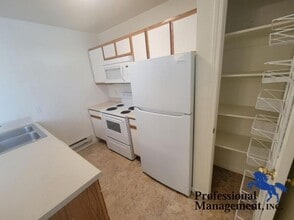 3825 Avenue B in Billings, MT - Building Photo - Building Photo