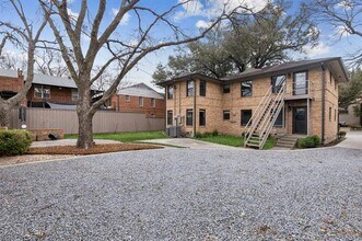 6723 Del Norte Ln in Dallas, TX - Foto de edificio - Building Photo