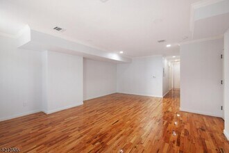131 Armstrong Ave in Jersey City, NJ - Building Photo - Building Photo